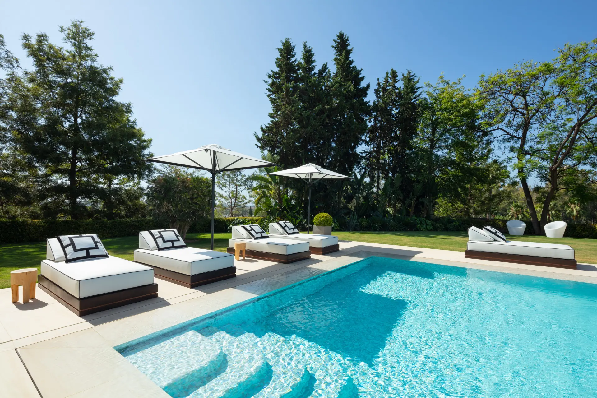 Villa Francesca Blue – luxury villa in Nueva Andalucia, Marbella (2)